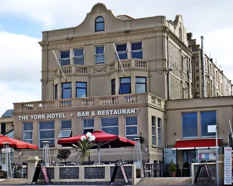 The York Hotel Уестън сюпър Меър Екстериор снимка